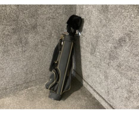 Penfold golf clubs in Howson bag