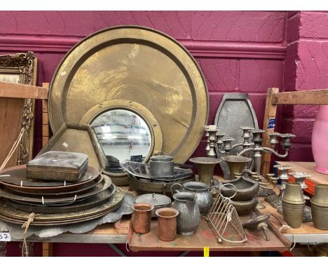 Quantity of assorted metalwares to include eastern brass tray, pewter tray and other items (1 shelf).