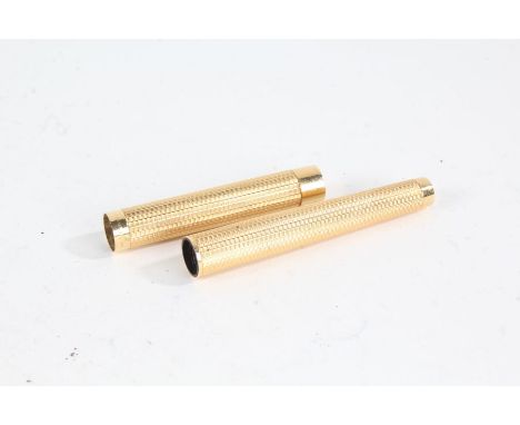 Sheaffer 18 carat gold pen case, with engine turned decoration, lacking interior, total weight 27.1 grams
