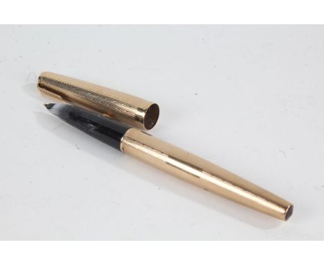 Parker 9 carat gold cased fountain pen, with engine turned decoration