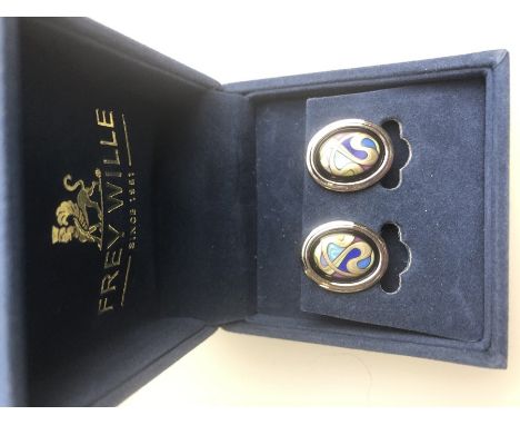 Frey Wille - A Swiss enamelled eternity band size R, and matching earring set to/w a paste-set kingfisher brooch (3)