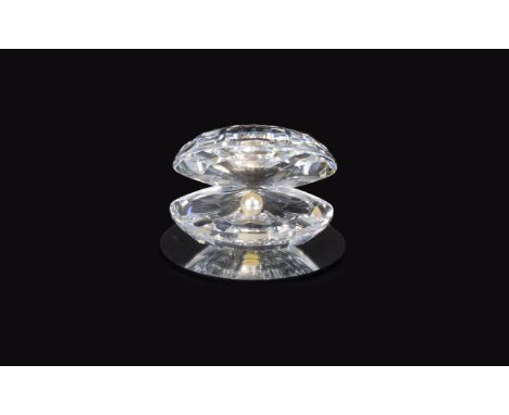 Swarovski Silver Crystal Oyster Shell with Pearl ' Aquatic Worlds ' Theme Group. Designer Michael Stamey. Code Num 7624 NR 05
