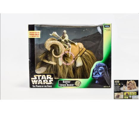 Star Wars The Power Of The Force Bantha And Tusken Raider With Gaderffii Stick And Extras From the Kenner collection. Complet