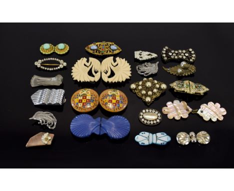 A Varied Collection Of Vintage Dress Clips And Decorative Buckles Twenty items in total to include, large round hand painted 