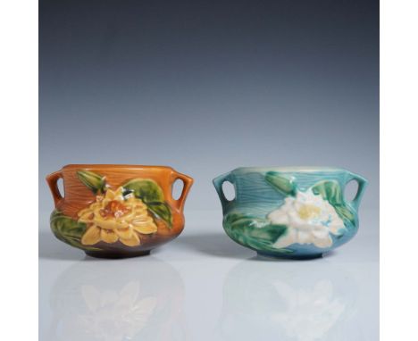 Pair of Roseville Pottery planters in the Water Lily pattern, shape number 663. This collection includes two bulbous form vas