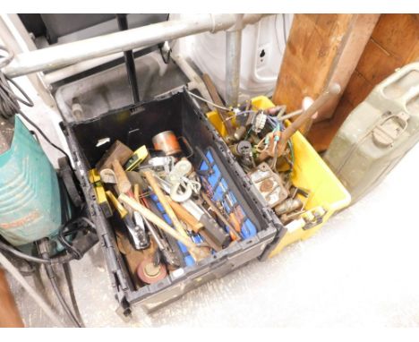 A large quantity of tools, etc.