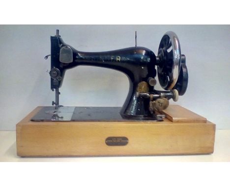 Singer manual sewing machine