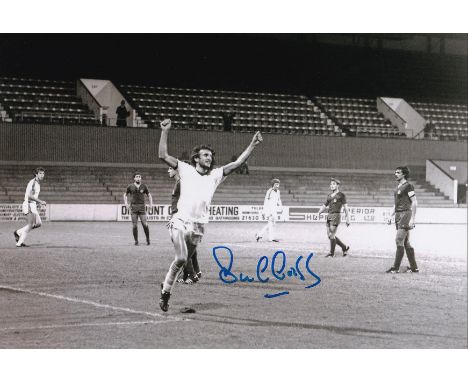 Football Autographed David Cross 12 X 8 Photo : B/W, Depicting West Ham United Centre-Forward David Cross Running Away In Cel