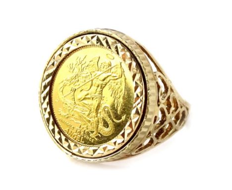 A 9ct gold coin set gent's signet ring, set with 1/10th ounce Elizabeth II Isle of man gold Angle coin, dated 1986, ring size