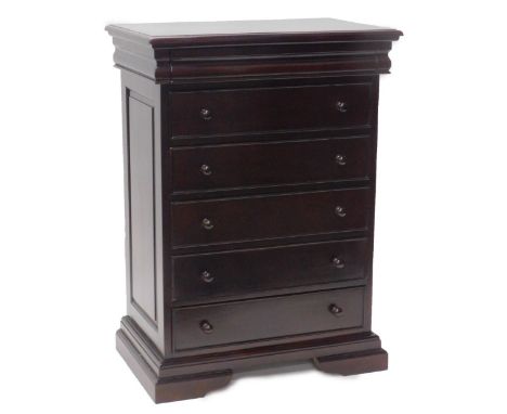 A mahogany Versailles chest of drawers, the rectangular top with a moulded edge above an arrangement of seven long drawers, (