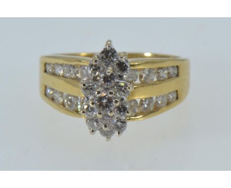 18ct gold & diamond dress ring, size R, 9.55 grams 