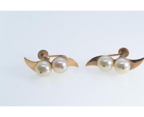 Pair of 9ct gold & cultured pearl earrings, with screw-back clip fittings, length 28mm, gross weight 5.72 grams 