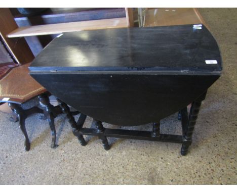 MID 20TH CENTURY OAK FRAMED DROP LEAF GATE LEG TABLE   