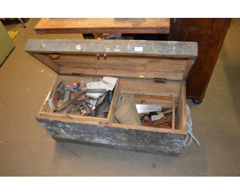 A carpenters tool chest and contents