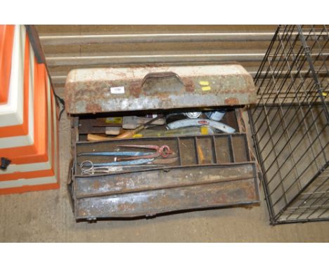 A cantilever tool box and contents
