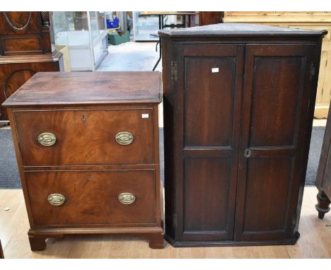 A George III mahogany commode, in the style of a chest of drawers, lift up lid, with original stone ware lidded pot, along wi