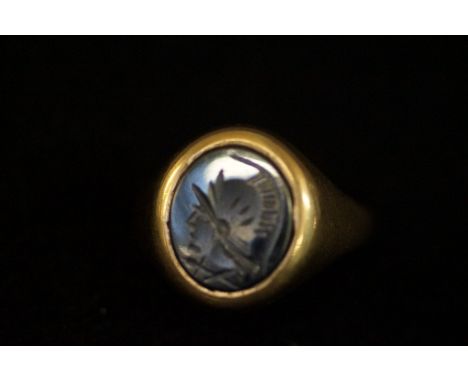9ct gold onyx centurion ring 7.8 grams
