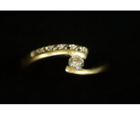 14ct gold and diamond ring