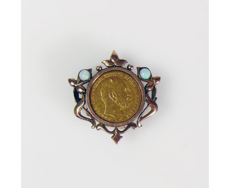 Münzbrosche 5 Mark Deutsches Reich 1878; florale Fassung (8ct GG) mit 2 kleinen Opal-Cabochons; 4,6g; Broschennadel fehlt