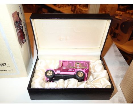 Boxed Oxford 1:76 scale 10 Year Anniversary model Ford model 1993 - 2003 