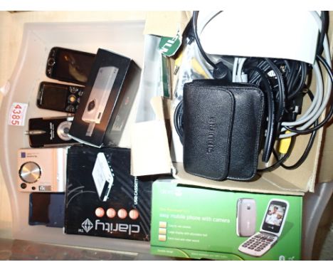Mixed tray of items to include phones, camera and other electronic items 