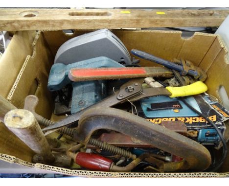 Box of hand tools including hammers, brace and bit, Black & Decker jigsaw and a Black & Decker circular saw E/T