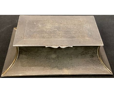 Sampson Mordan &amp; Co - a George V silver spreading rectangular treasury type inkstand, hinged cover enclosing a pair of we