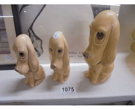 Three graduated Sylvac dogs, 2 x 2950 and 1 x 2951.