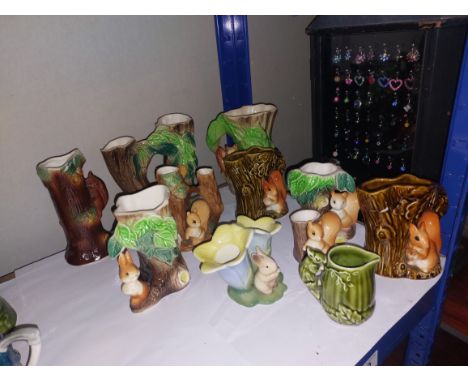 A quantity of squirrel ceramics including Sylvac 