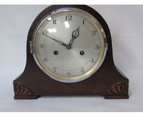 Oak cased mantle clock