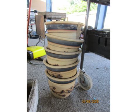 FIVE DECORATIVE CERAMIC PLANTERS, EACH APPROX 28CMS DIAM