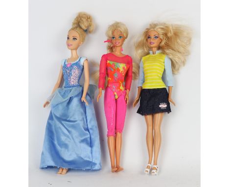 A quantity of modern, mainly Mattel plastic jointed dolls.  The tallest 29cm.  (two boxes)