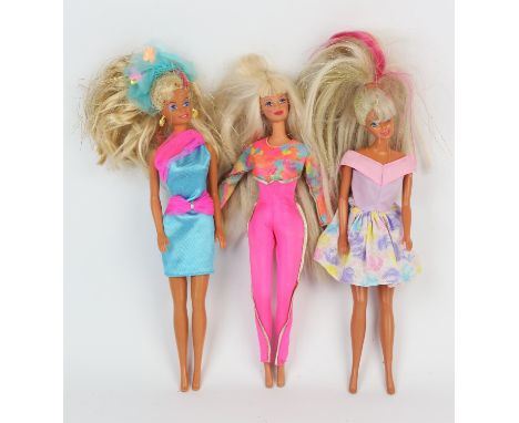 A collection of jointed plastic dolls including ; Barbie, Mattel, Dressing up Dolly and many others. (qty)