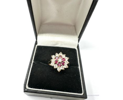 9ct gold ruby &amp; clear stone ring (2.4g) 