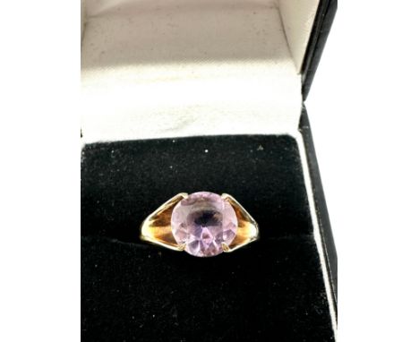 9ct gold amethyst ring (2.2g) 