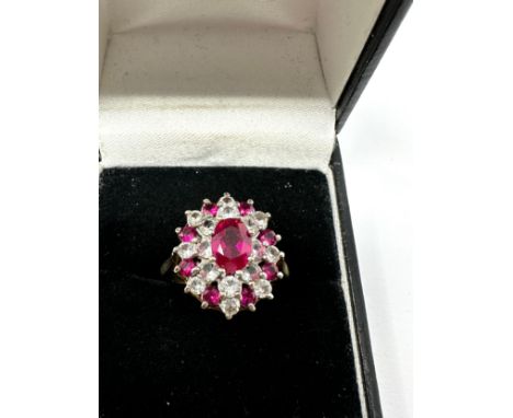 9ct gold synthetic ruby &amp; clear gemstone ring (3.4g) 