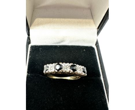 9ct gold diamond &amp; sapphire  ring (2.3g) 