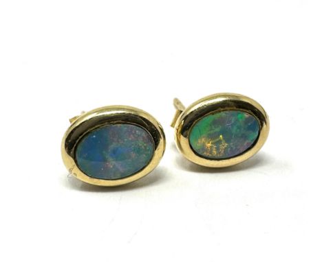 14ct gold opal stud earrings (1.1g) 