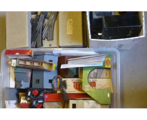 Trix Twin track and trackside accessories including station, engine shed, footbridge and controllers, F (Est. plus 18% premiu