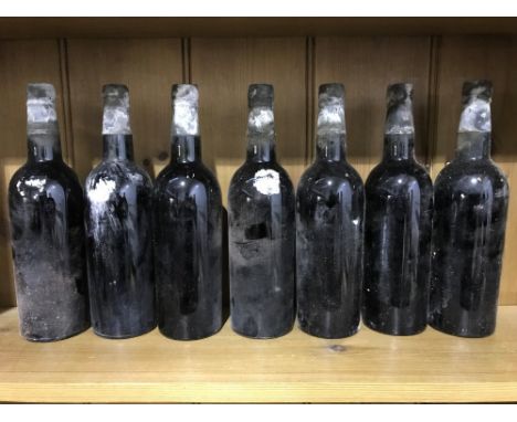 Warre's 1963 vintage port, 8 bottles (some capsules illegible, levels very top shoulder or base of neck)  