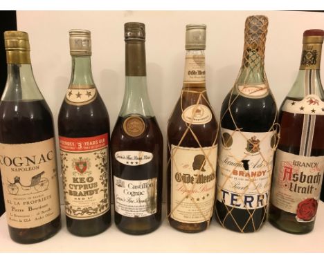 Feuerheerd's 1960 vintage port, one bottle; Ferreira ruby port, one bottle; together with 12 various French, German and other