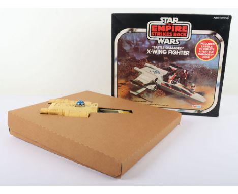 Vintage Palitoy  Star Wars X-Wing Fighter (Battle Damaged) Empire Strikes Back 1980,Box is pristine condition protected in cu