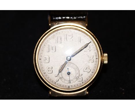 9ct gold cased Titus vintage wristwatch with screw on back. Manual wind, very clean watch for age, Leather strap. Currently t