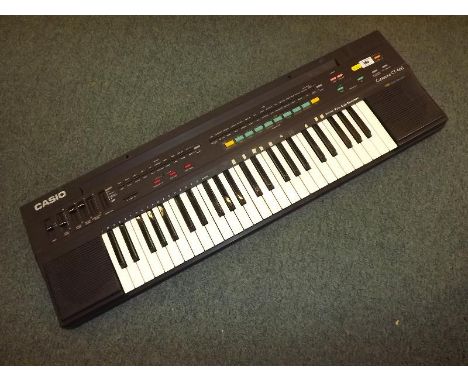 A Casio Casiotone CT-460 electronic keyboard Est £20 - £40
