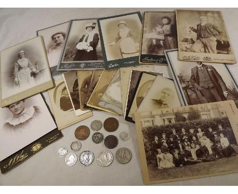 Numismatology - A small quantity of Victorian and later UK coins and a collection 19th Century portrait cards