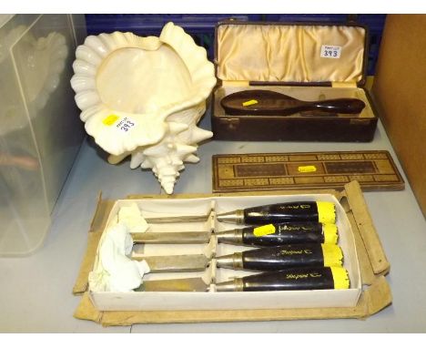 A mixed lot to include Lynwood ceramic shell by Suzi Green, a cased hair brush, chisels and other (qty)