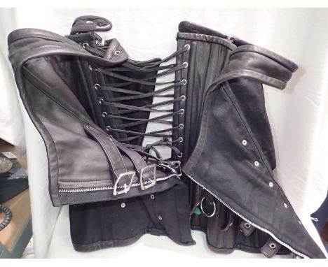 Dress Club International leather corset, size L. P&amp;P Group 2 (£18+VAT for the first lot and £3+VAT for subsequent lots) 