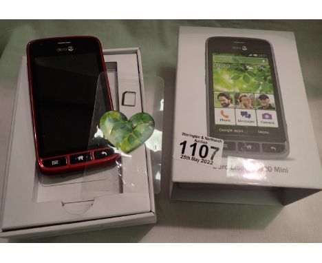 Boxed Doro Liberto 820 mini smartphone. P&amp;P Group 1 (£14+VAT for the first lot and £1+VAT for subsequent lots) 