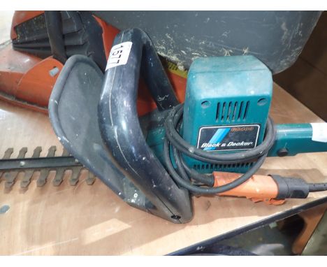 Black &amp; Decker electric hedge trimmer. Not available for in-house P&amp;P, contact Paul O'Hea at Mailboxes on 01925 65913