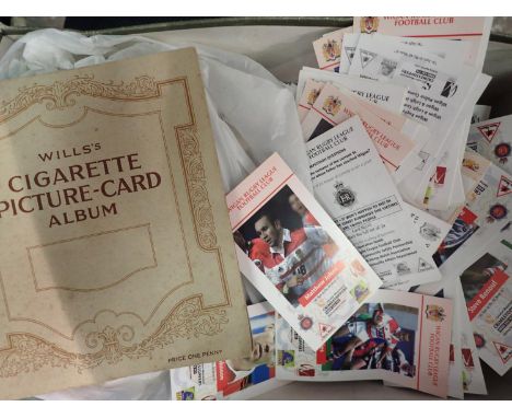 Wigan Rugby cards, trade cards and a cigarette card album. P&amp;P Group 1 (£14+VAT for the first lot and £1+VAT for subseque